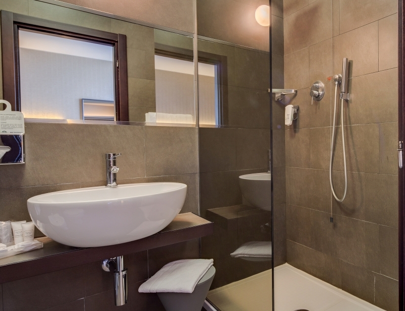 BW Plus Hotel Farnese offre spaziose e pulite camere